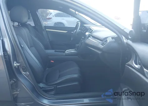 2019 Honda Civic Sport z USA, uszkodzony, nr VIN 19XFC2F89KE009722